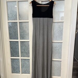 Max Edition Black and White Sheath Maxi Dress